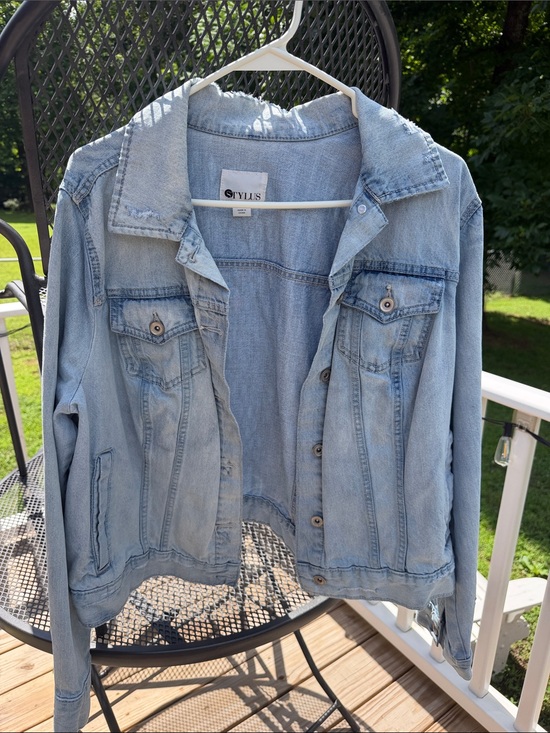 STYLUS Jackets & Blazers - STYLUS Distressed Light Blue Denim Trucker Jacket